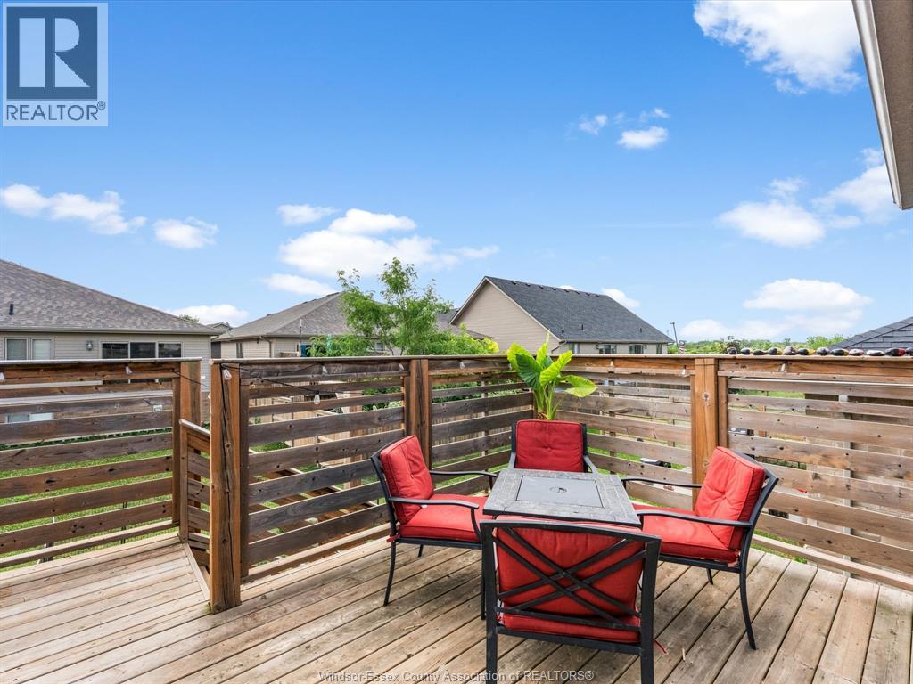 9 SHAW DRIVE - 25