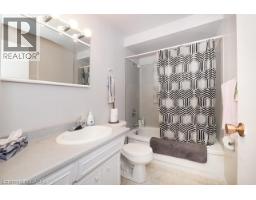 90 Pepperwood Crescent, Kitchener, ON N2A2R3 Photo 18