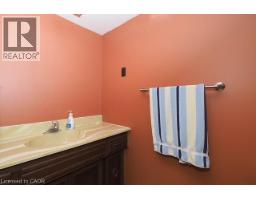 90 Pepperwood Crescent, Kitchener, ON N2A2R3 Photo 21