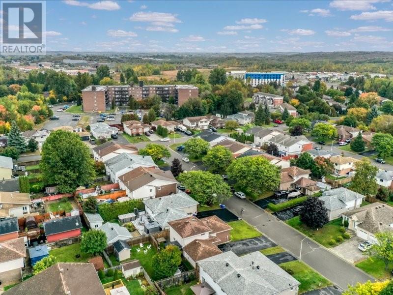 37 Plumtree Crescent - 41