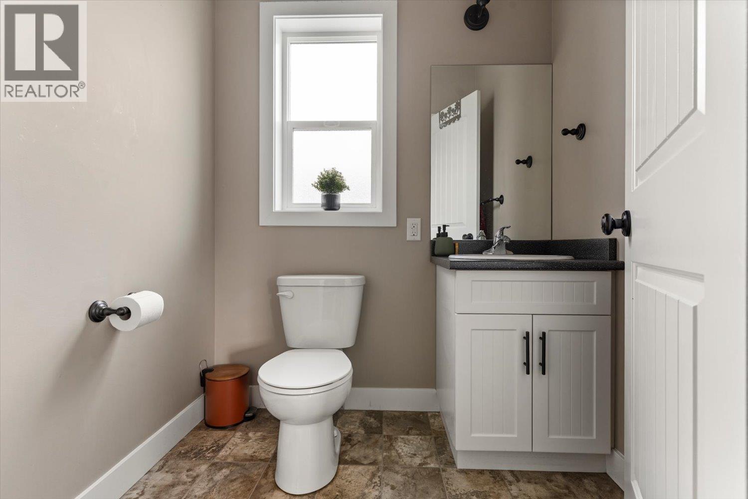 110 Copperhead Road - Image 15