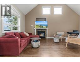 Primary Bedroom - 110 Copperhead Road, Princeton, BC V0X1W0 Photo 8