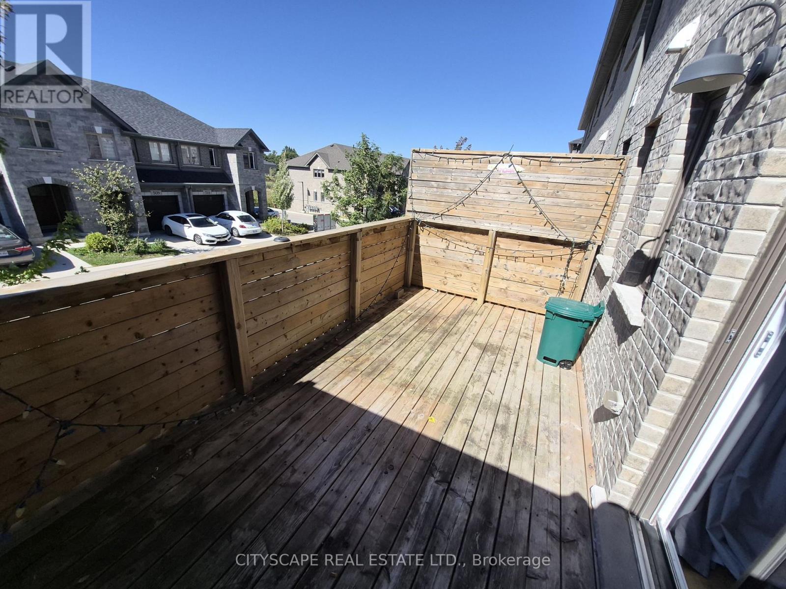 #16 125 HOLLYBROOK TRAIL - 26