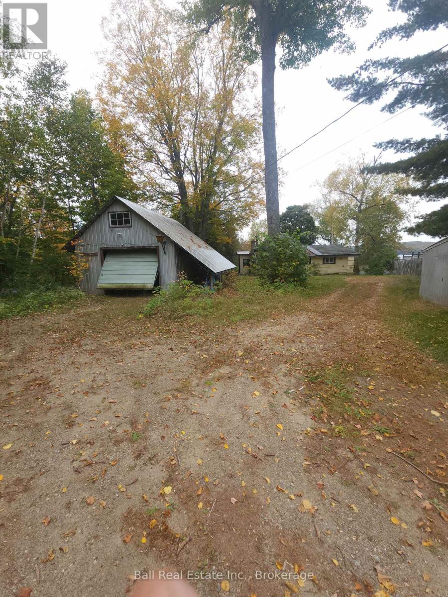 83 FELL RD, R.R. #2 BAPTISTE, Hastings Highlands (Herschel Ward)
