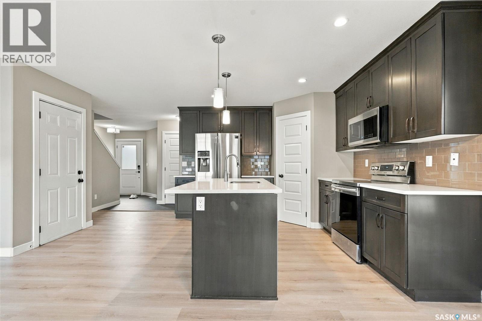 155 Dagnone LANE, Saskatoon — photo 6