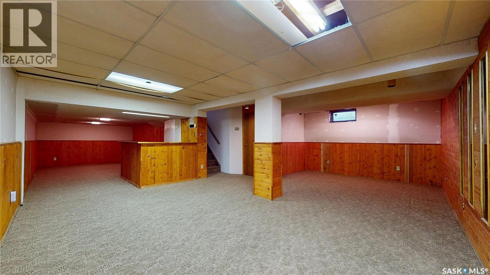 6418 DALGLIESH DRIVE - 34