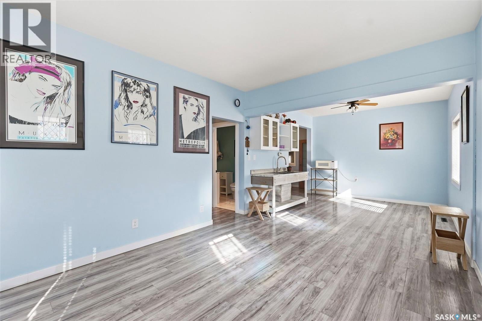 1715 Broadway AVENUE, Saskatoon — photo 4