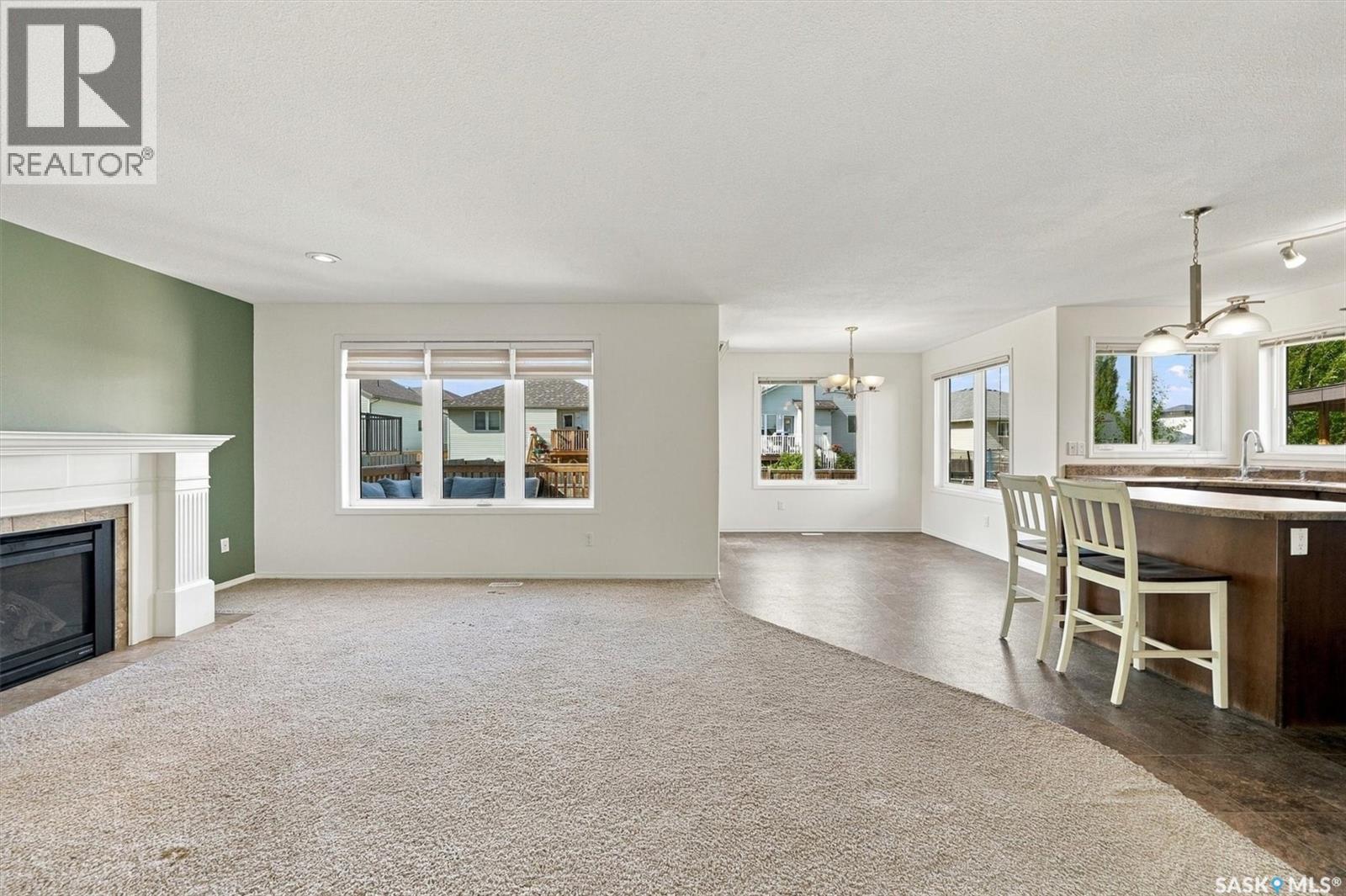 319 Allwood CRESCENT - 2