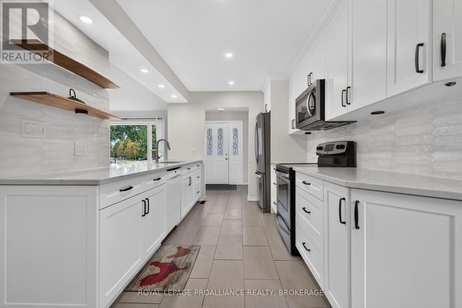 383 BERNICE DRIVE - Image 14