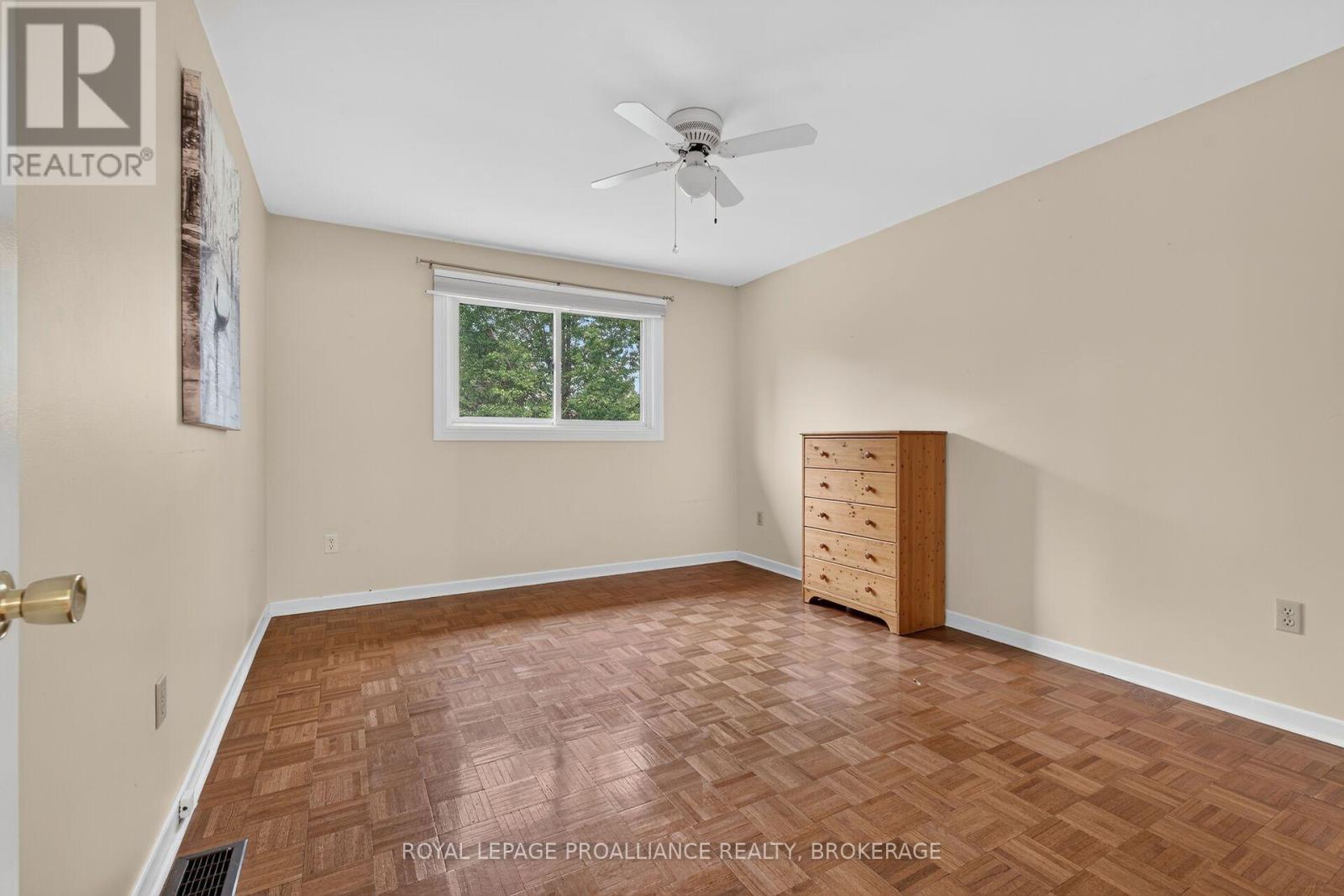 383 BERNICE DRIVE - Image 23