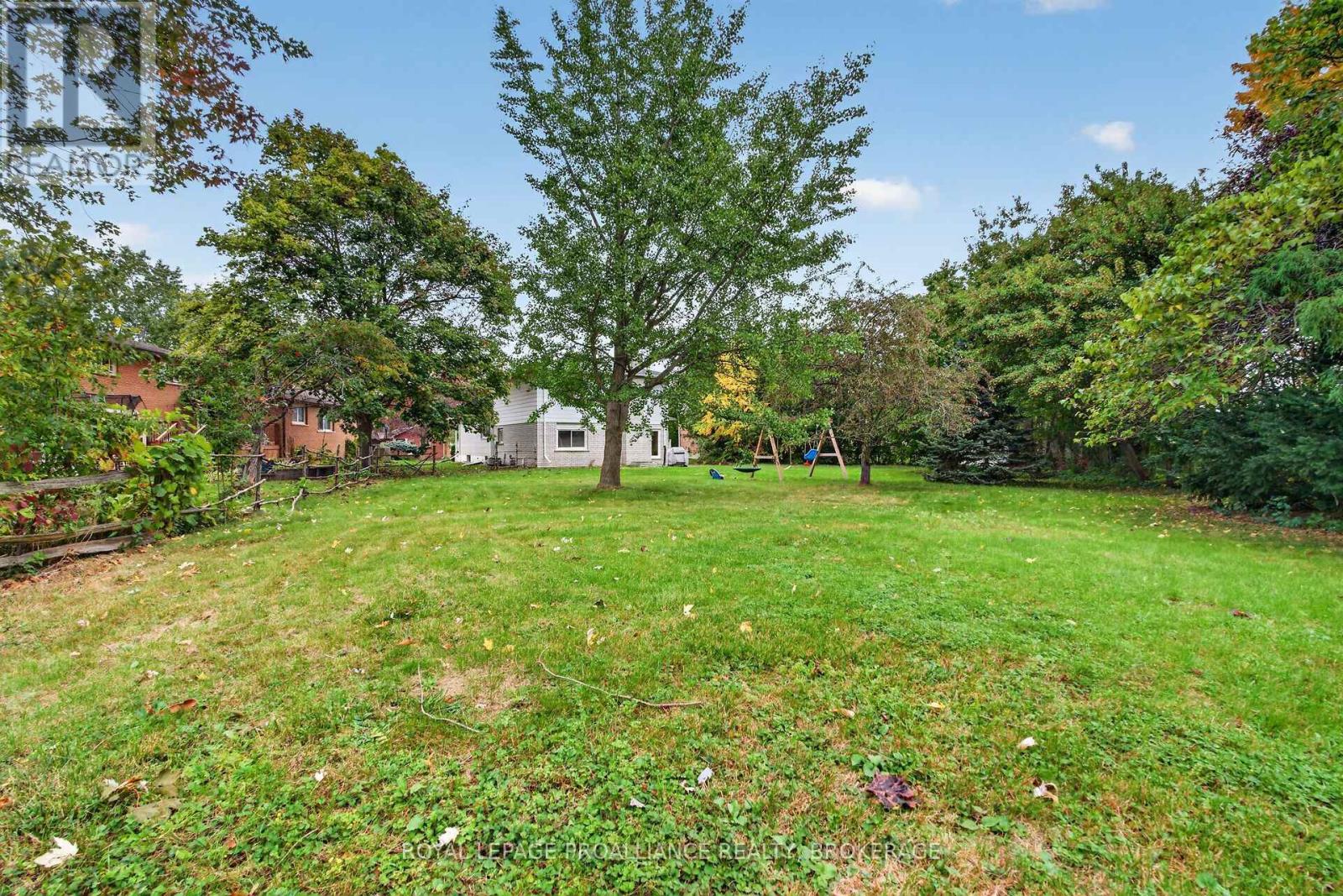 383 BERNICE DRIVE - Image 43