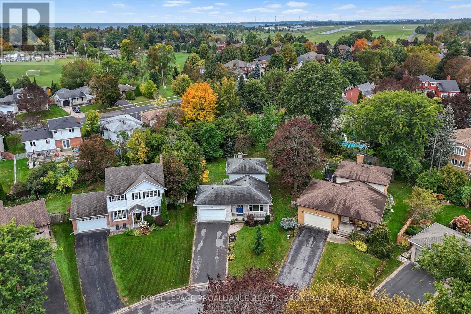 383 BERNICE DRIVE - Image 44