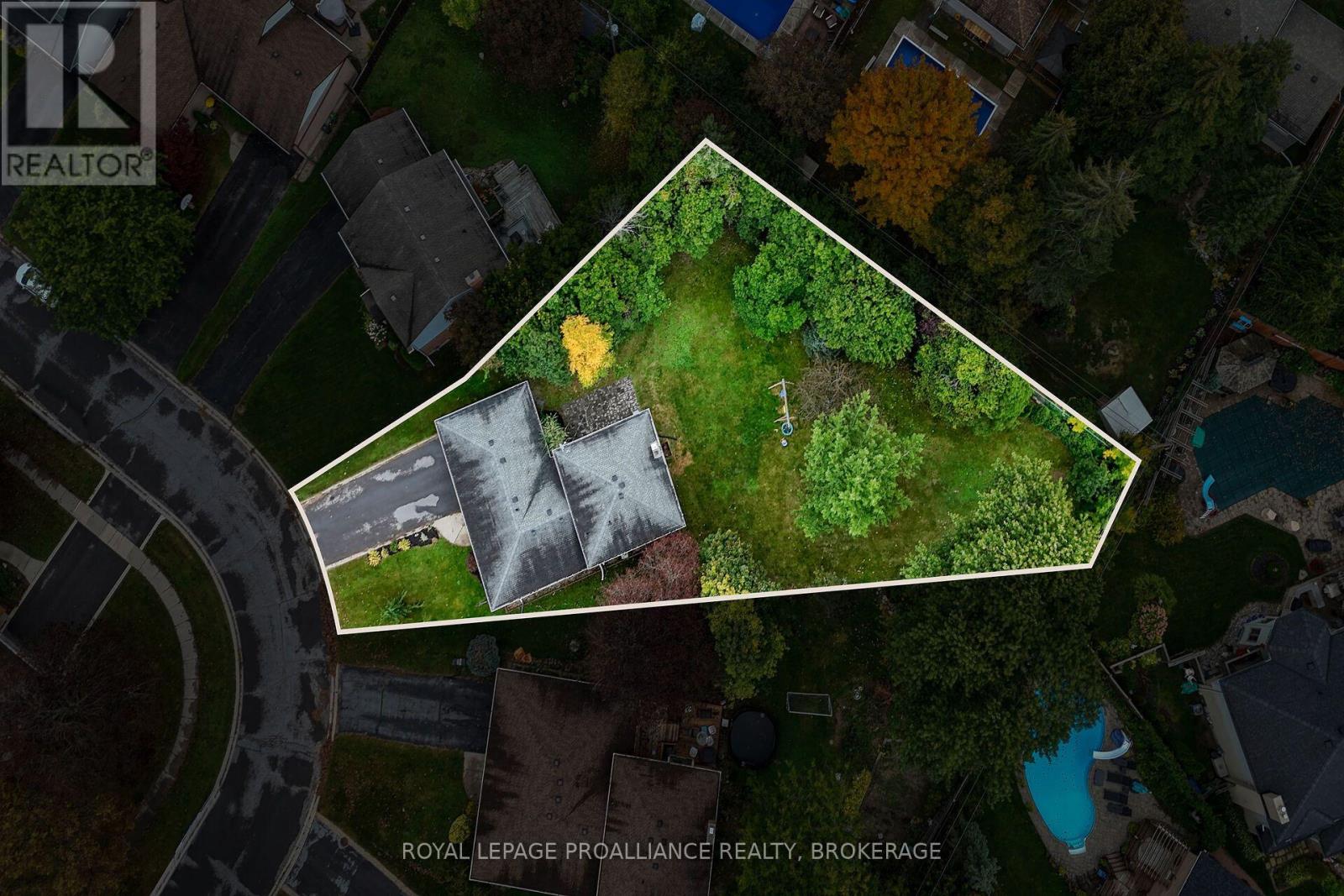 383 BERNICE DRIVE - Image 48
