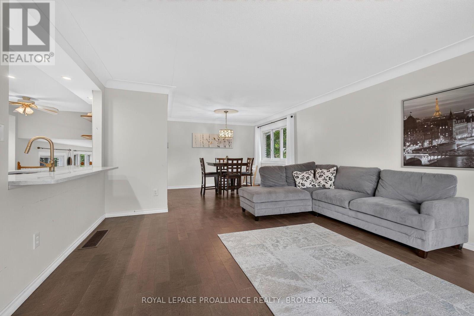 383 BERNICE DRIVE - Image 6