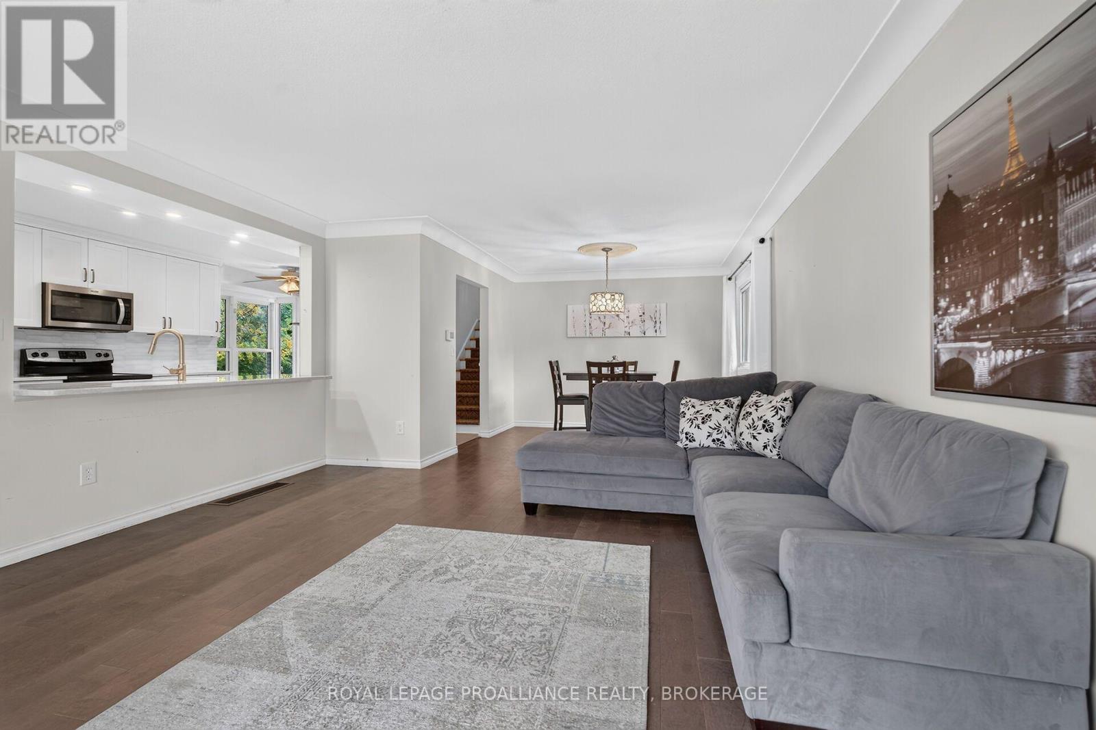 383 BERNICE DRIVE - Image 7