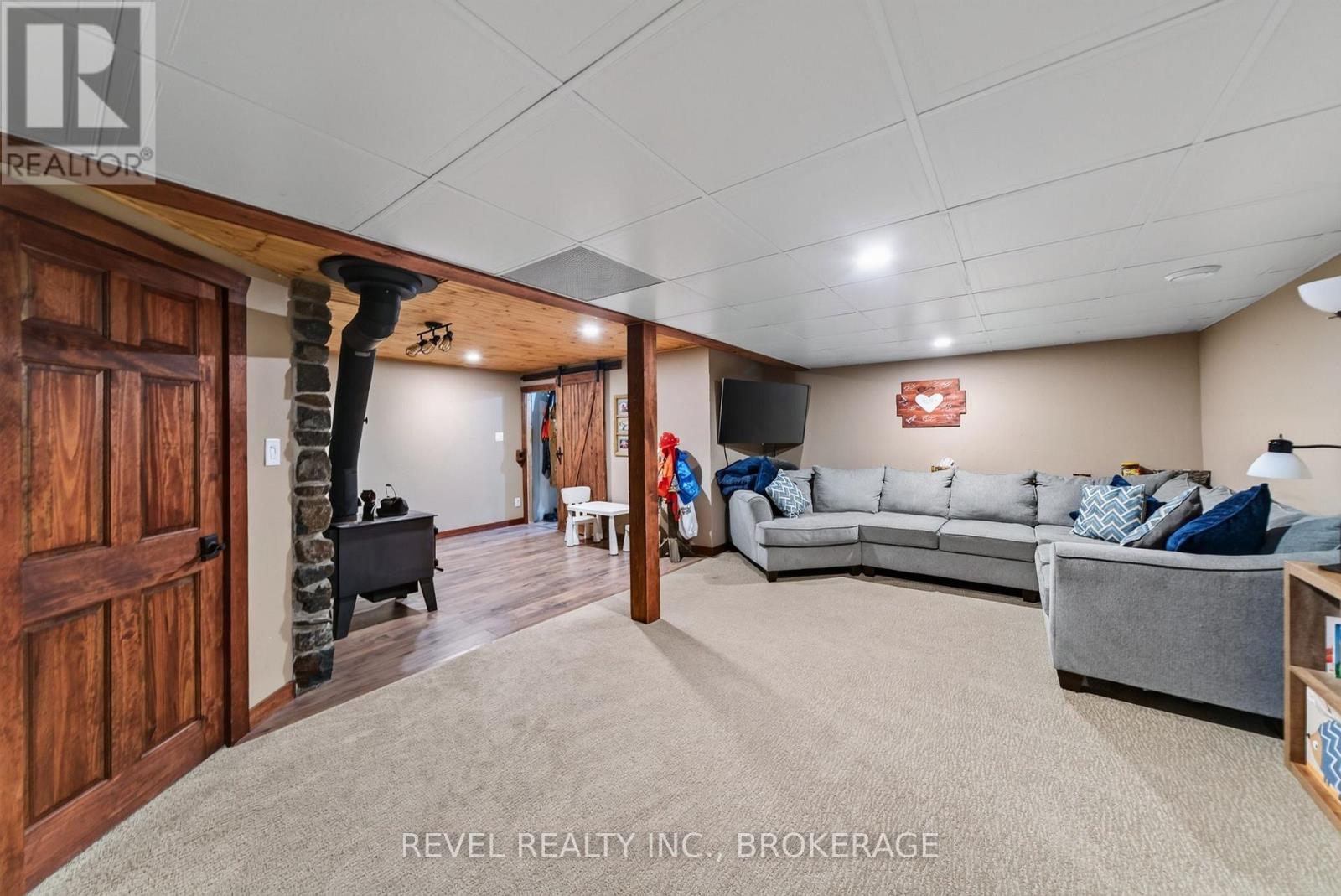 5140 ARENA BOUNDARY ROAD - 31