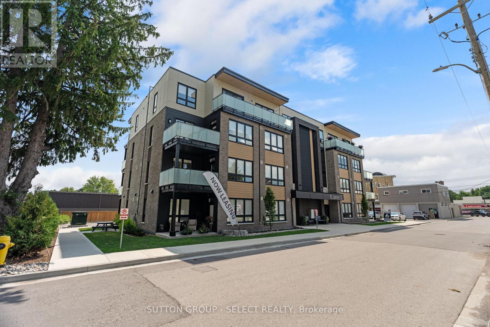 403 - 15 JAMES STREET, South Huron (Exeter) — photo 4