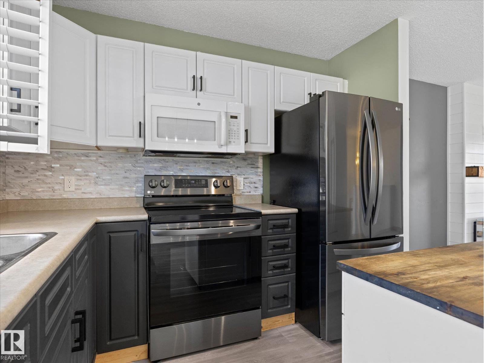 21 SPRUCE MEADOW LN - 4