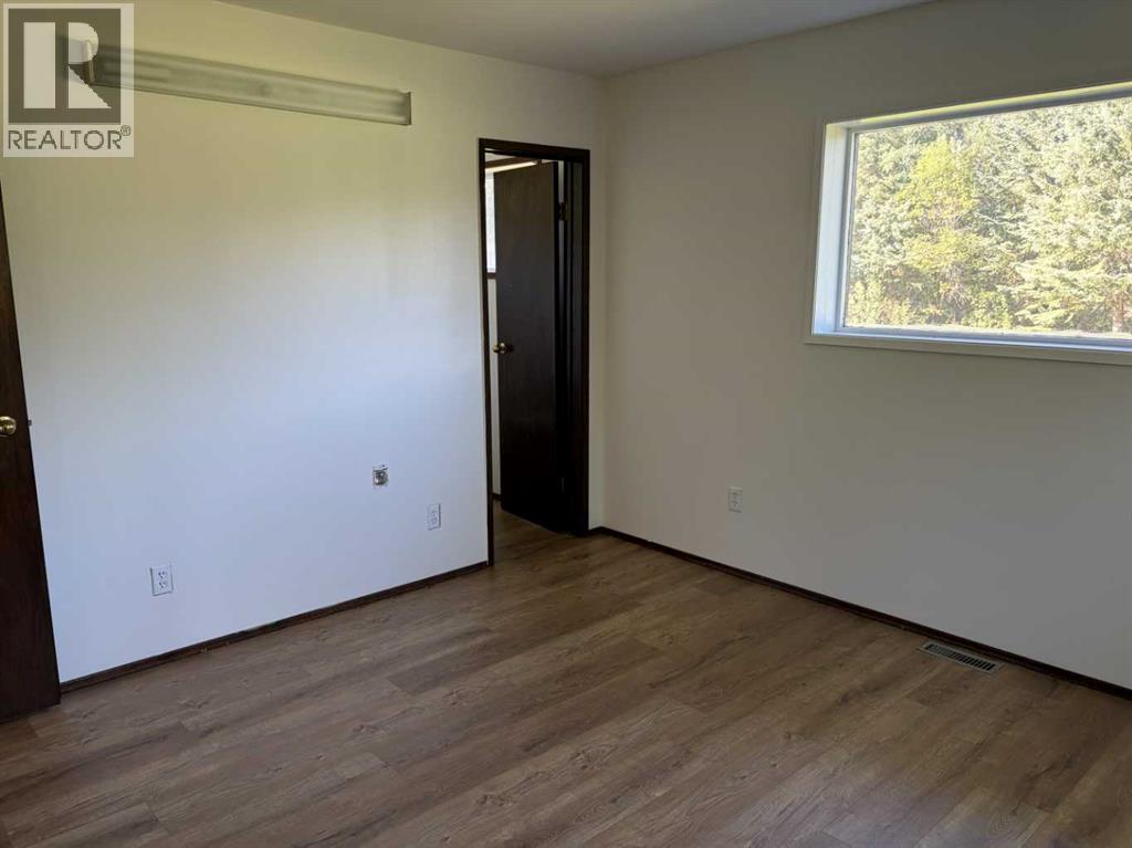 805028 Range Road 10 - 15