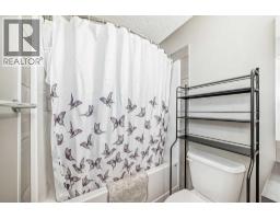 43 Masters Square Se, Calgary, AB T3M2N3 Photo 25