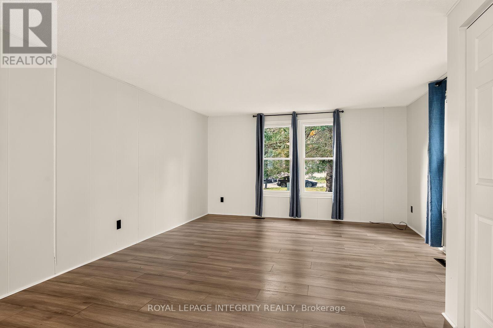 #32 7481 MITCH OWENS ROAD - Image 13
