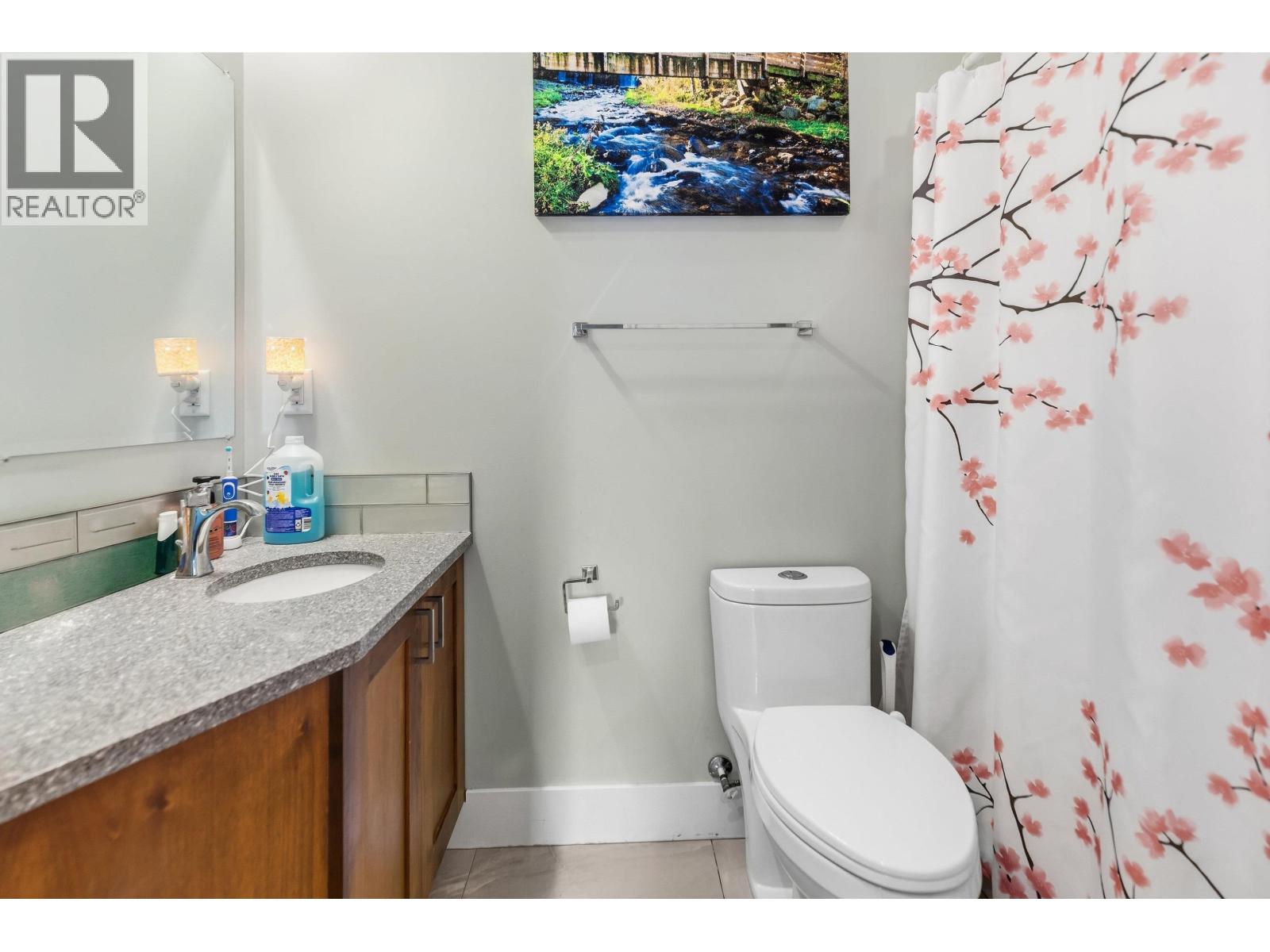 Photo 18 of 39 — 3909 BARNES DRIVE · Prince George, BC
