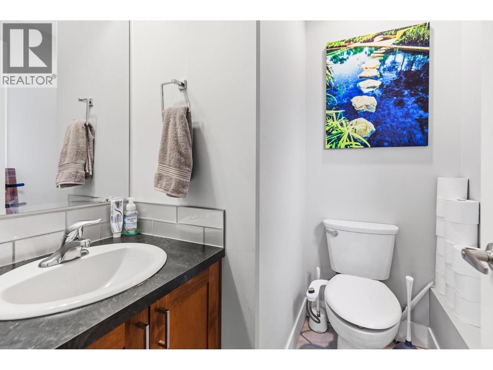 Photo 22 of 39 — 3909 BARNES DRIVE · Prince George, BC