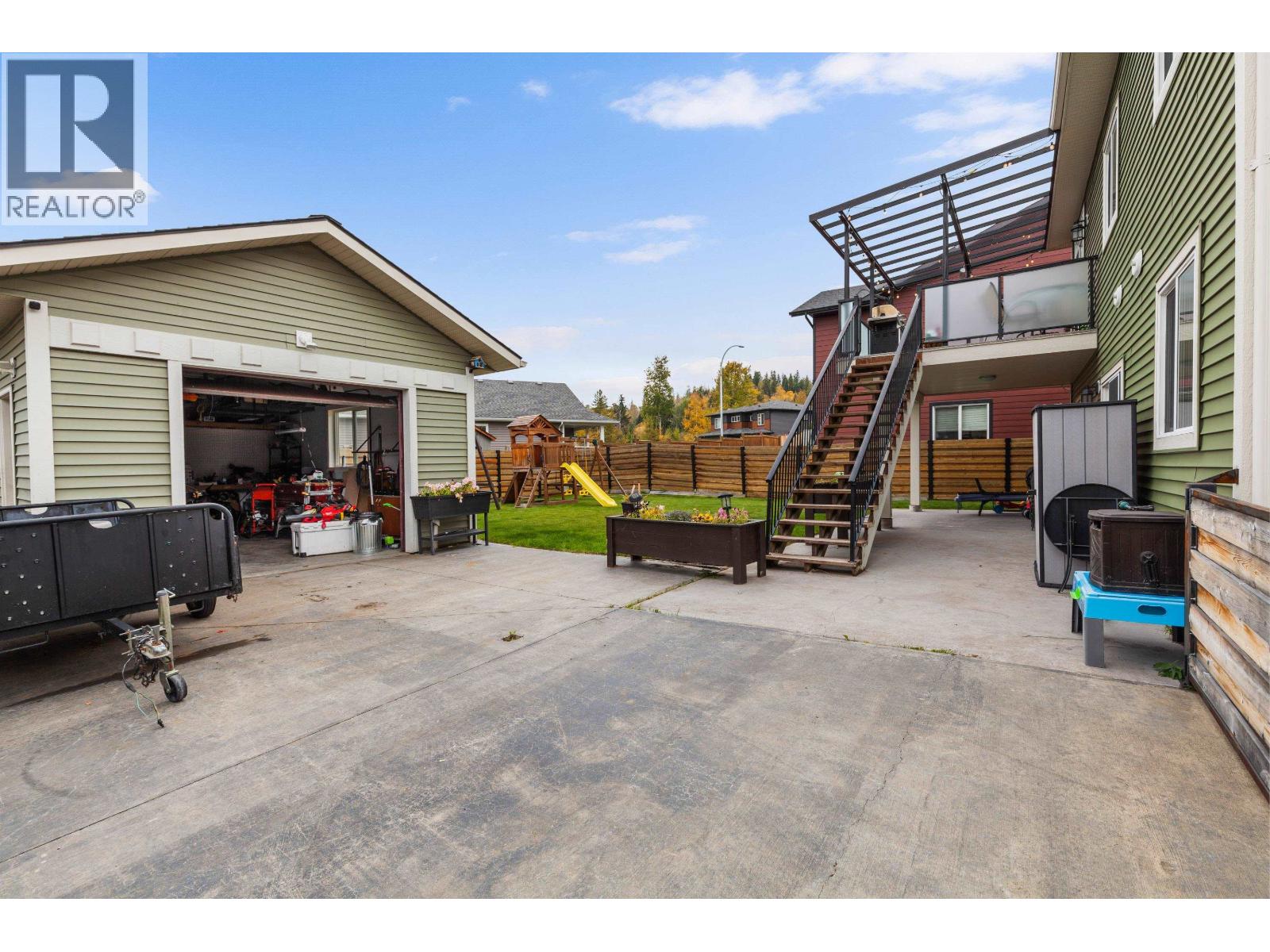 Photo 34 of 39 — 3909 BARNES DRIVE · Prince George, BC