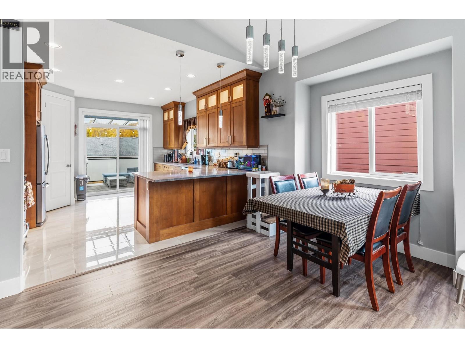 Photo 8 of 39 — 3909 BARNES DRIVE · Prince George, BC