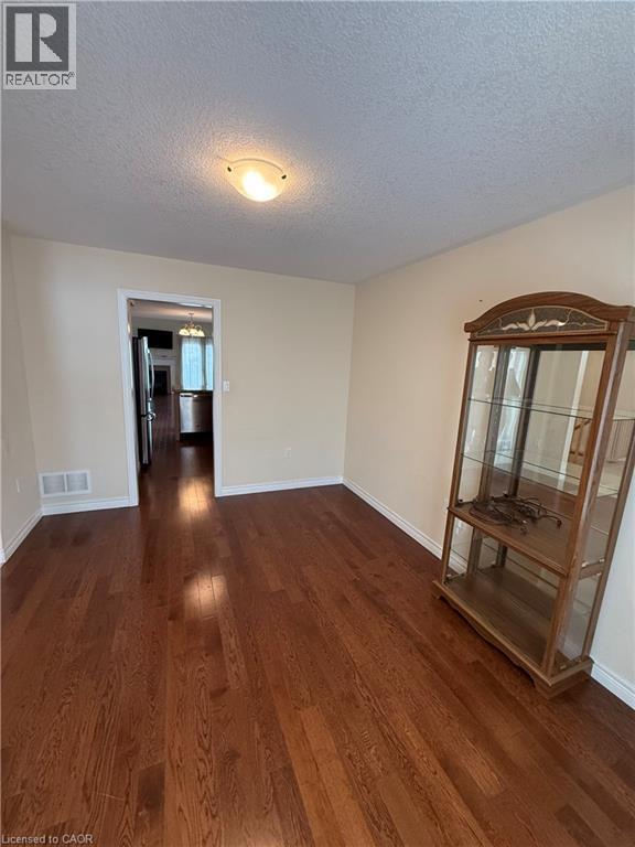 81 BELLAGIO Avenue, Hamilton — photo 8