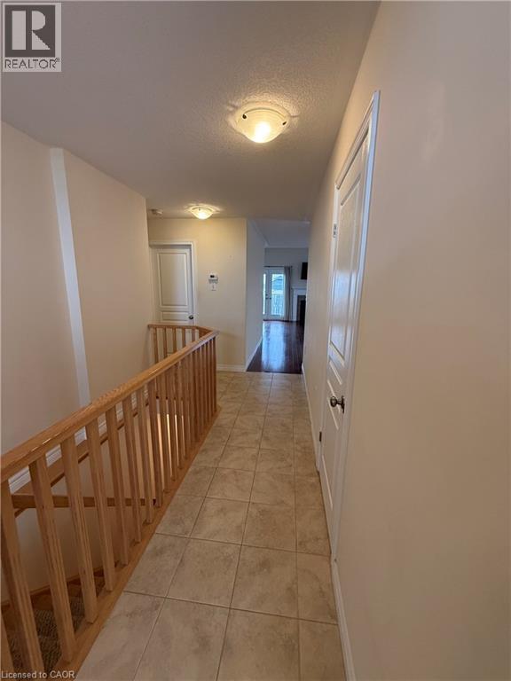 81 BELLAGIO Avenue, Hamilton — photo 9