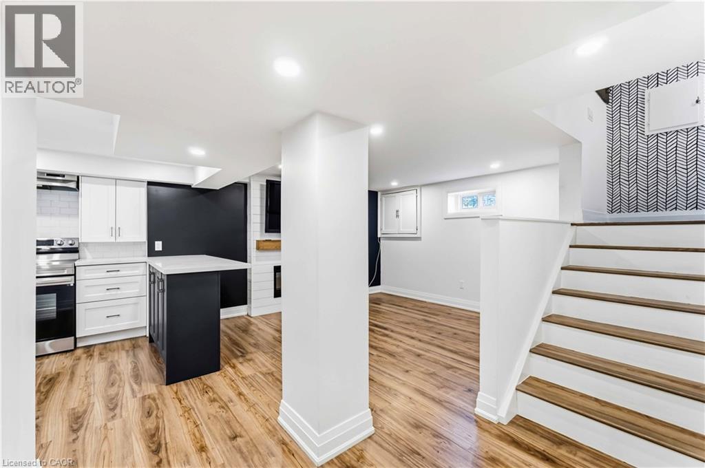 41 SHARON Avenue Unit# Basement Unit, Hamilton — photo 6