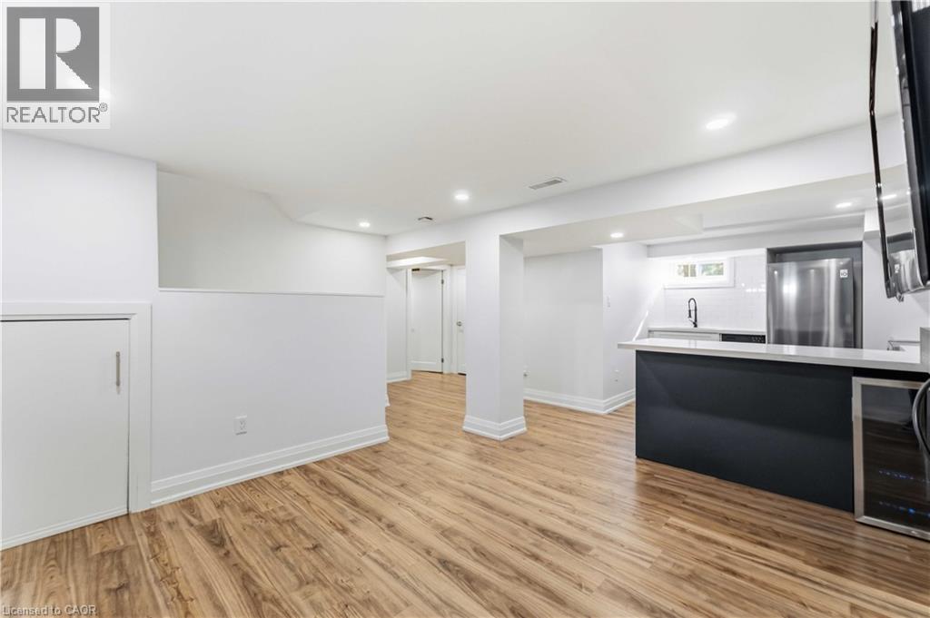41 SHARON Avenue Unit# Basement Unit, Hamilton — photo 8
