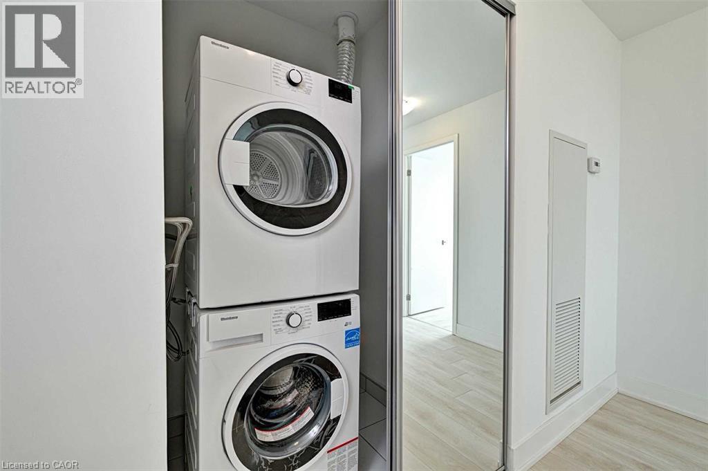 297 OAK WALK Drive Unit# 2204, Oakville — photo 11