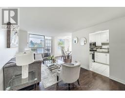 809 - 10 Edgecliffe Golfway, Toronto, ON M3C3A3 Photo 11