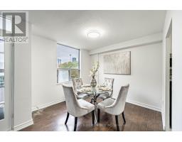 809 - 10 Edgecliffe Golfway, Toronto, ON M3C3A3 Photo 14