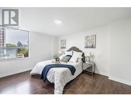 809 - 10 Edgecliffe Golfway, Toronto, ON M3C3A3 Photo 21