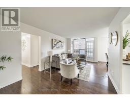 809 - 10 Edgecliffe Golfway, Toronto, ON M3C3A3 Photo 9
