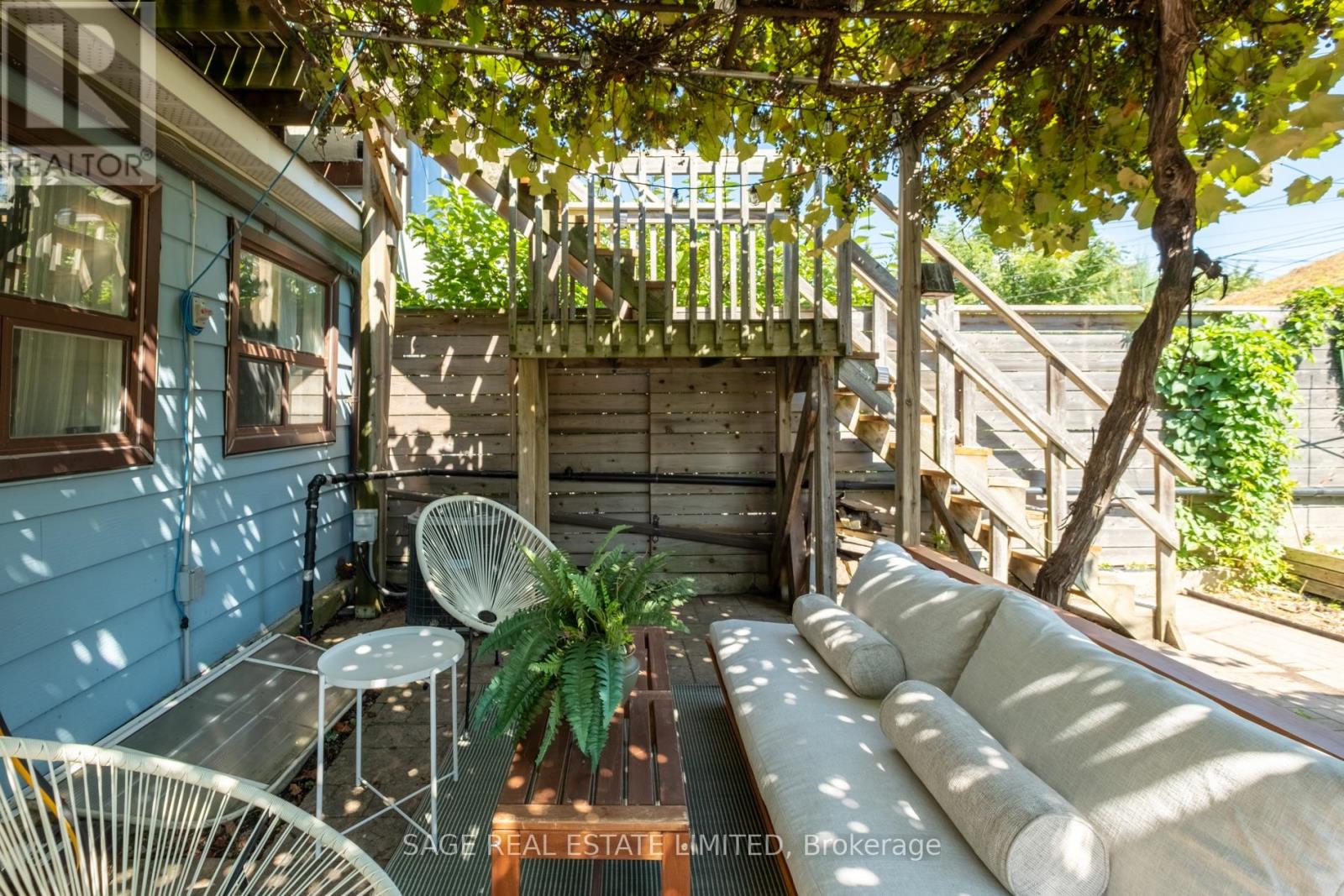 221 PALMERSTON AVENUE - Image 19