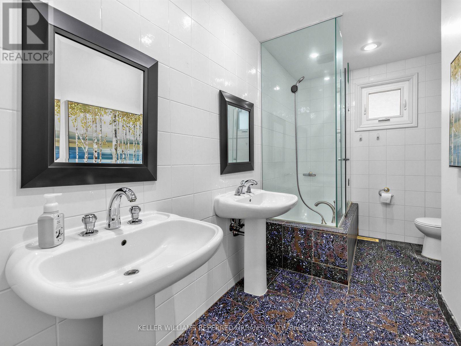 9 TIGERLILY COURT - 22