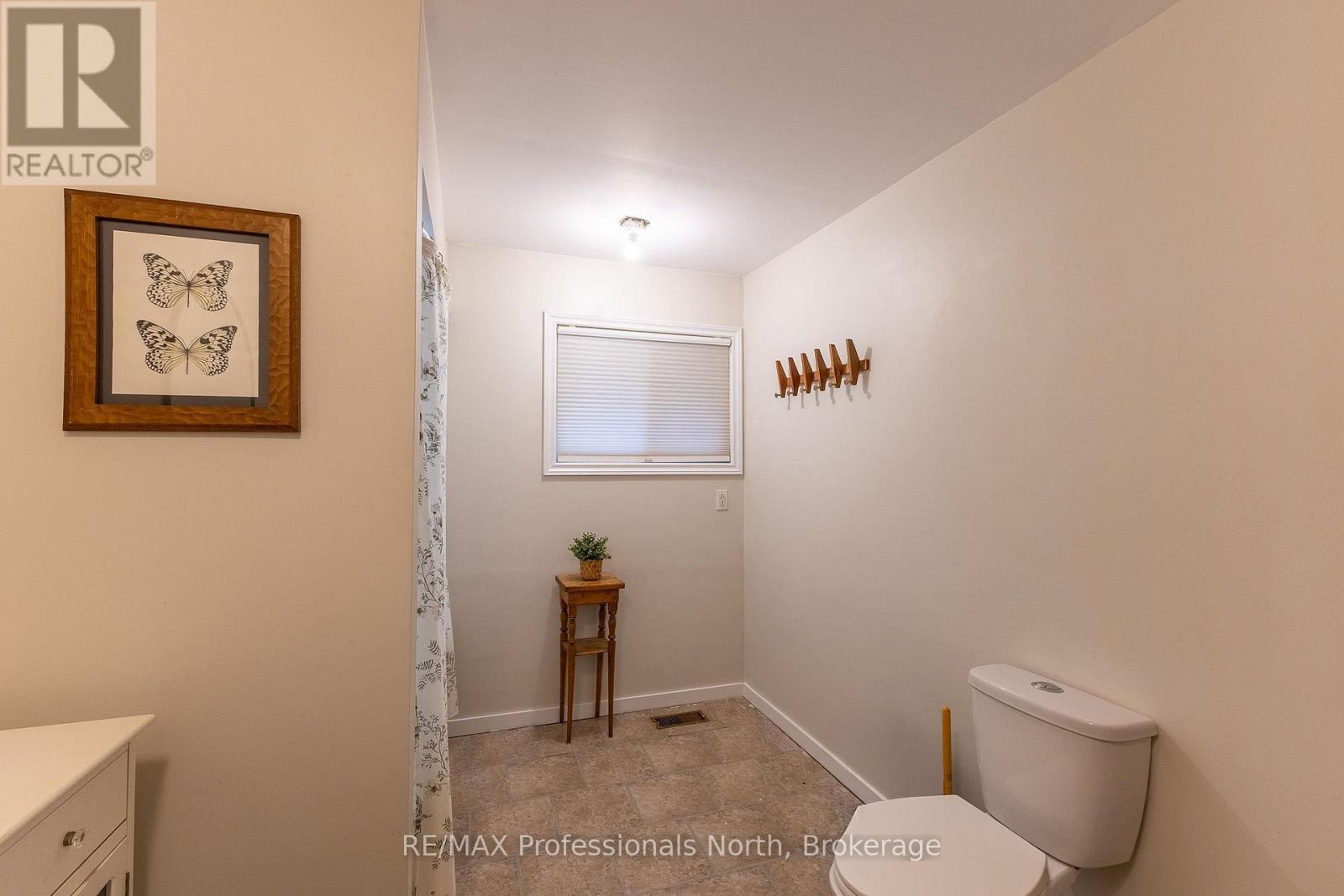 1010 MAHAFFY COURT - Image 25