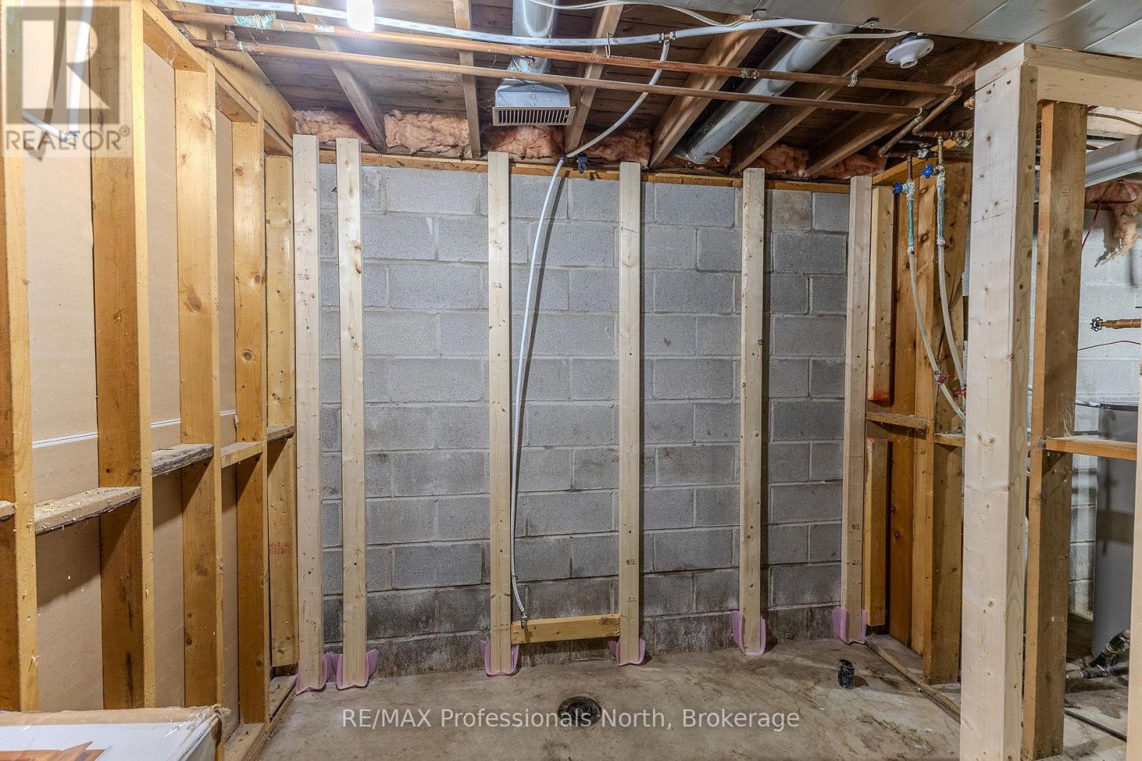 1010 MAHAFFY COURT - Image 33