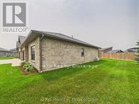 11-1050 Waterloo photo 3