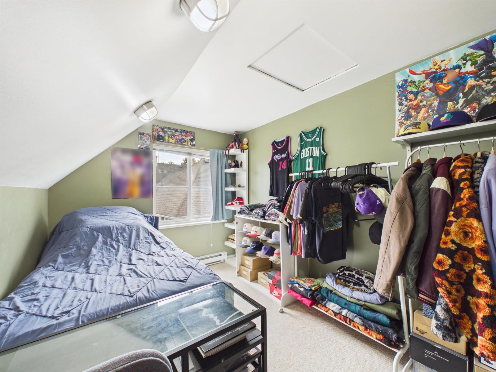 Photo of 74 6465 184A STREET 26