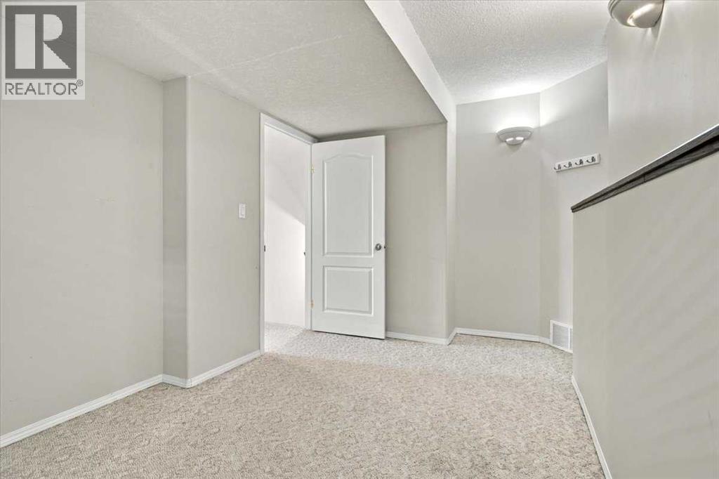 10625 Royal Oaks Drive - Image 21