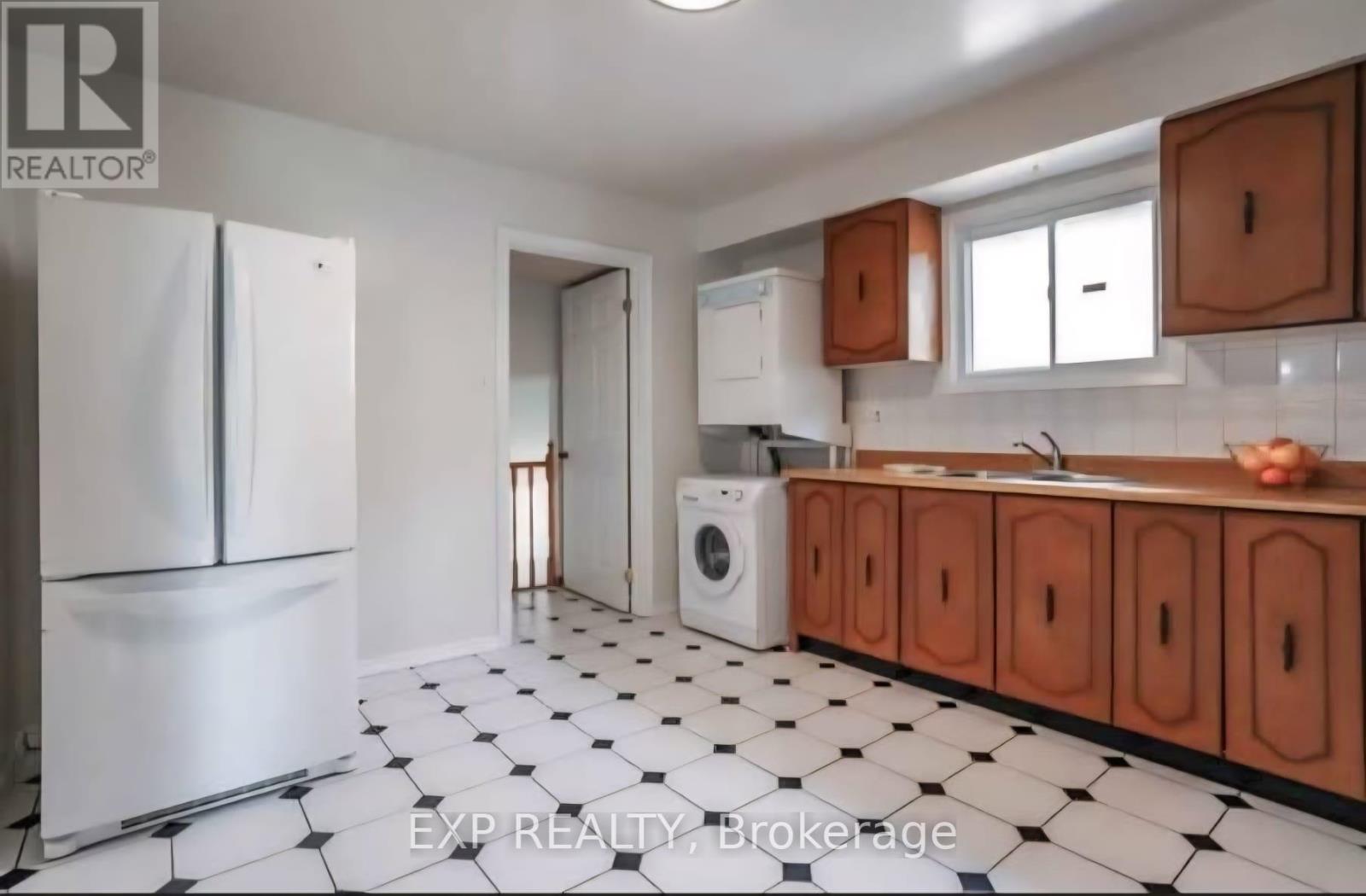 MAIN - 26 GREENLEAF TERRACE, Toronto (Malvern) — photo 3