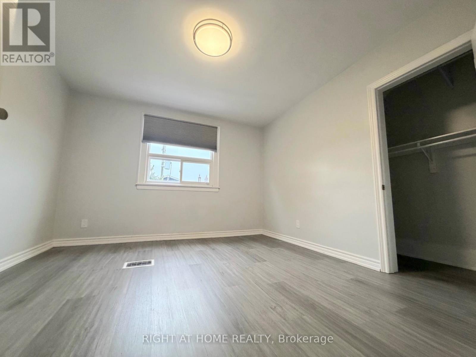 UPPER - 408 STRATHMORE BOULEVARD, Toronto (Danforth) — photo 6