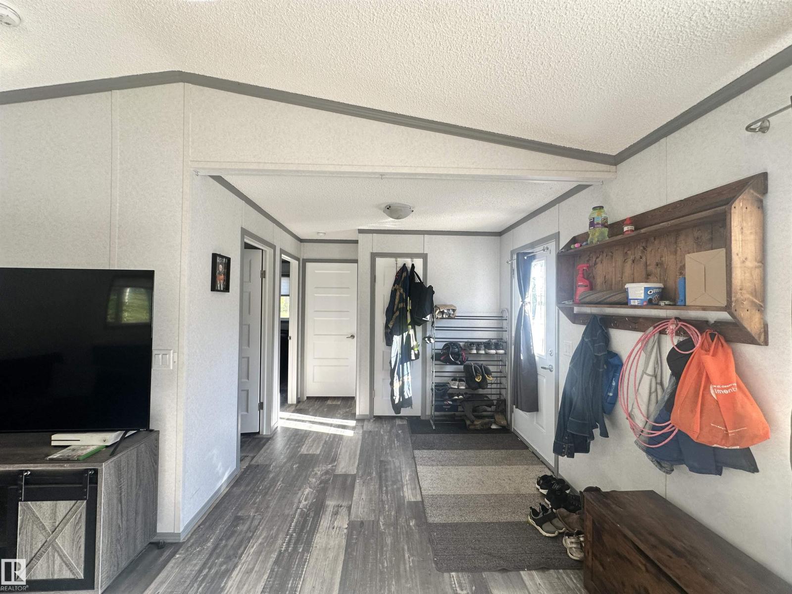 7323 Twp Road 512 - 43