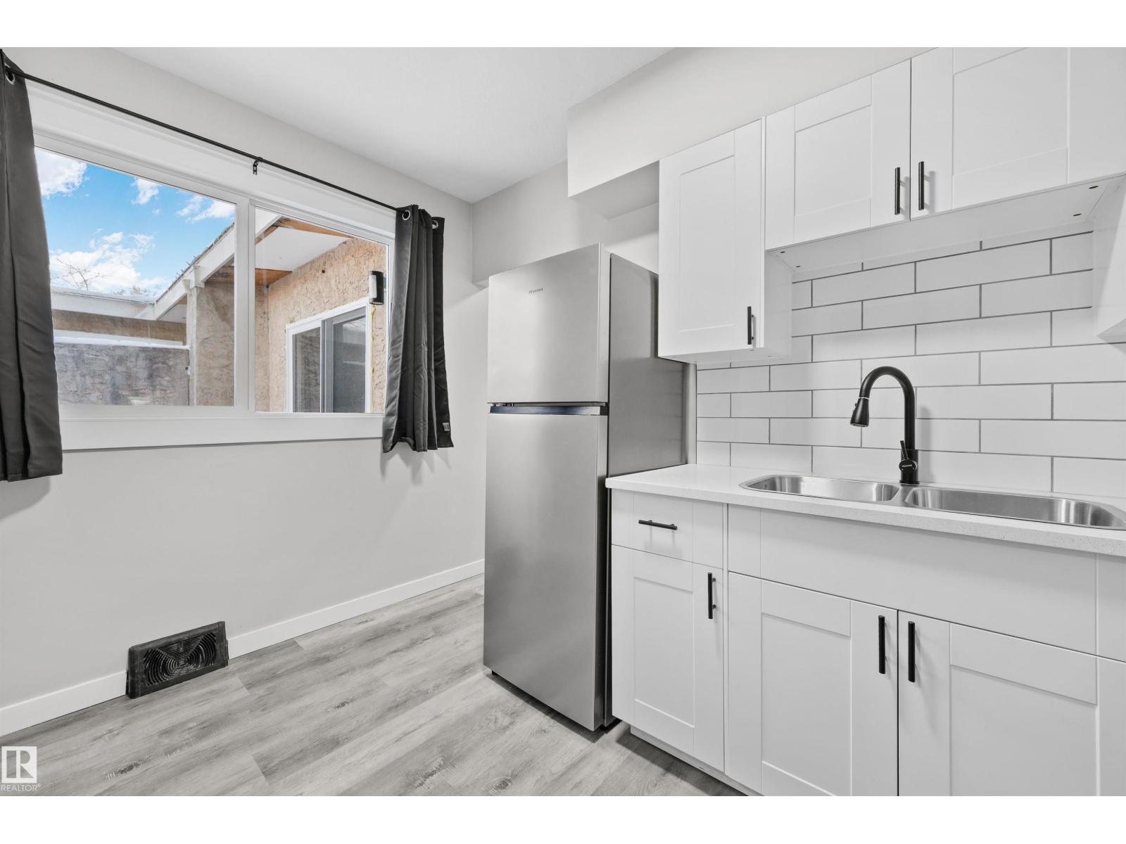 #2 10049 154 ST NW, Edmonton — photo 7