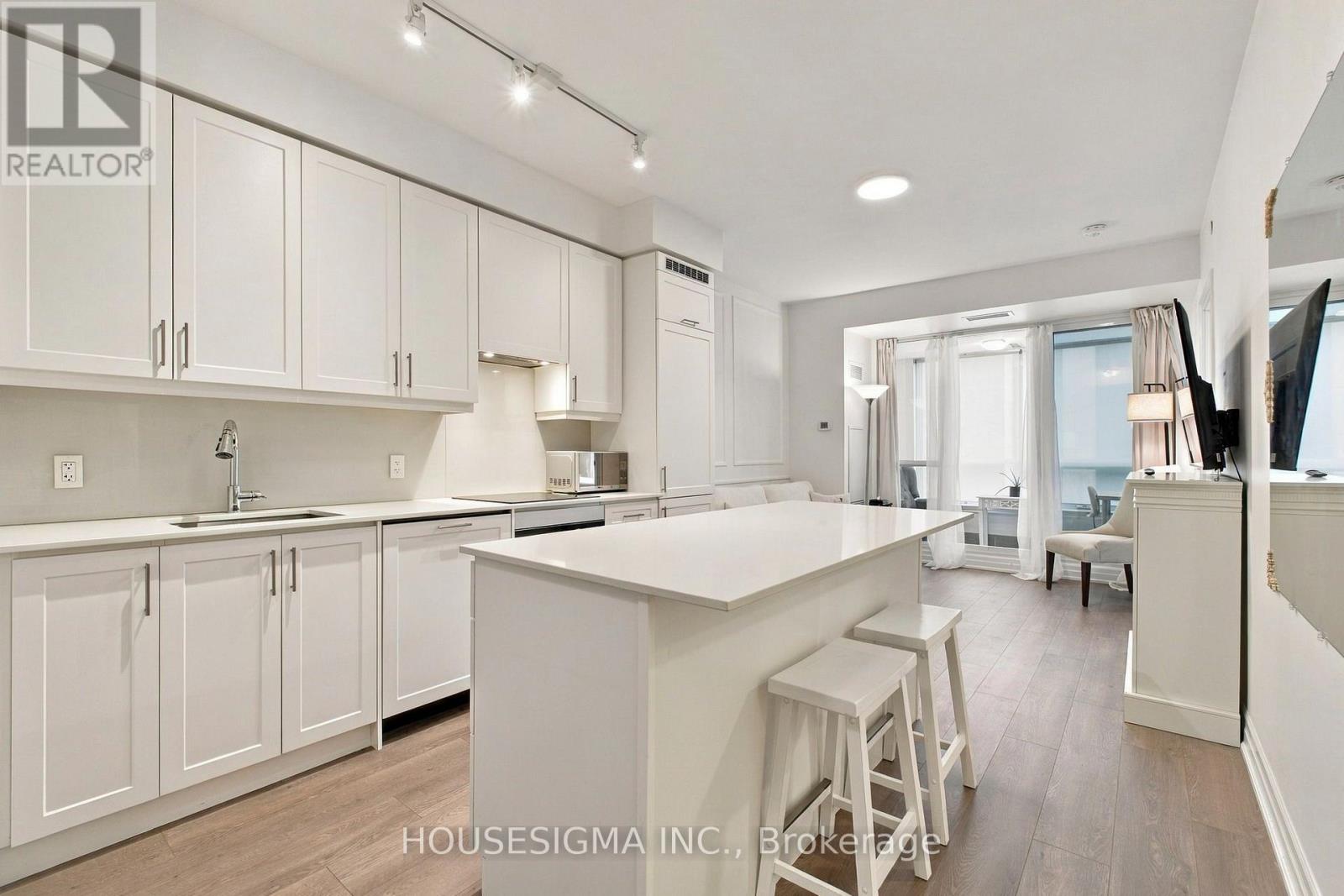 Photo of 9085 Jane Street